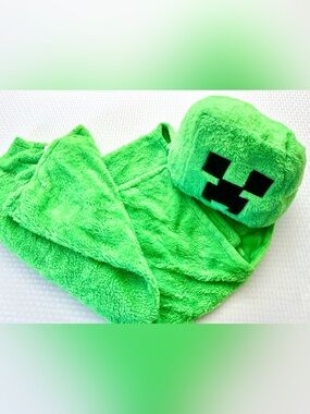 Minecraft Creeper Hooded Wearable Blanket Kids Green Plush 30” x 50” Mojang